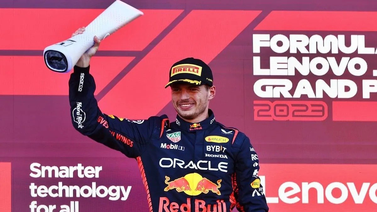 Verstappen volvió al triunfo en Japón y aseguró el título de