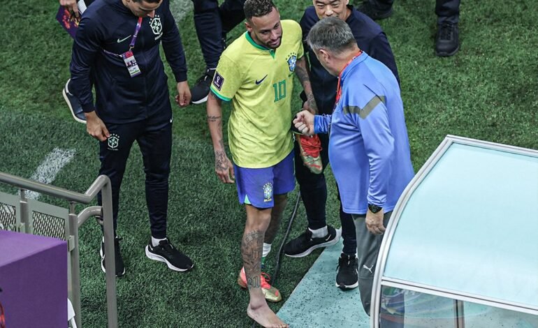 Alarma en Brasil: Neymar salió lesionado en la victoria ante Serbia