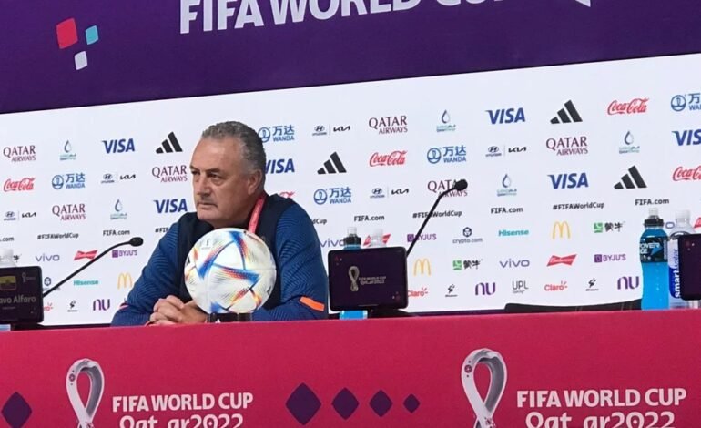 Gustavo Alfaro: «Tengo ilusiones de que la Copa del Mundo se vaya para América»