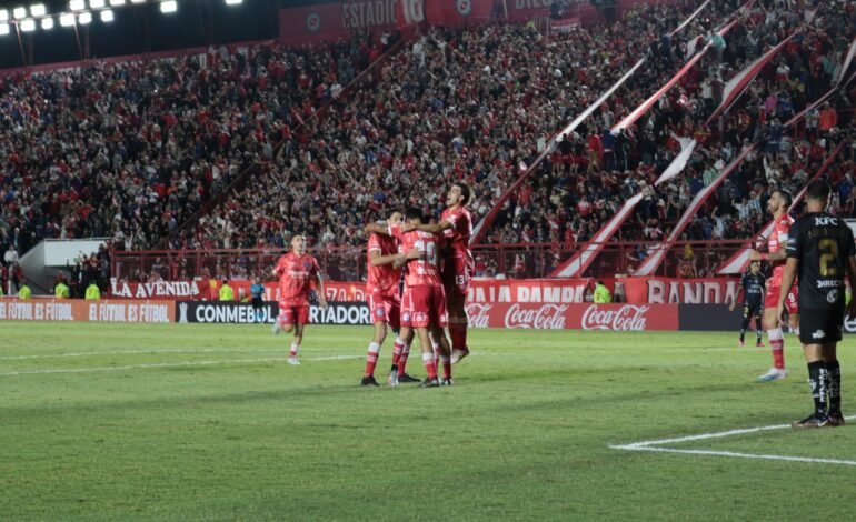 Argentinos le ganó a Independiente del Valle en su debut en la Copa Libertadores, mirá el gol del ex-Unión Cabrera