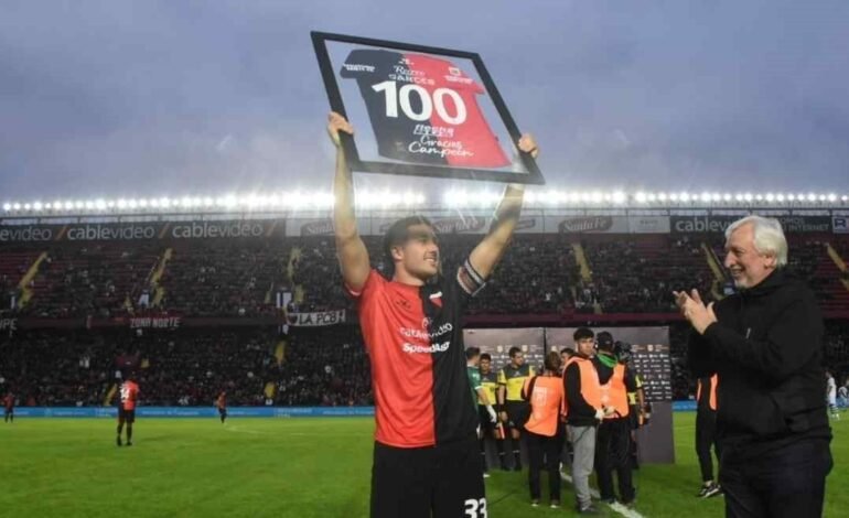 «Fue una noche redonda»: 100 partidos para Facundo Garcés en Colón y primera capitanía