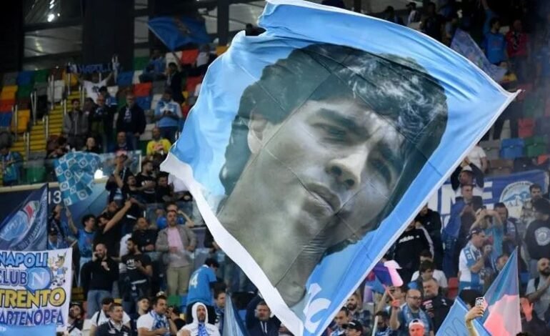 El Nápoli campeón homenajeó a Diego: Fuiste vos, lo sabemos! Argentina 2022 Napoli 2023