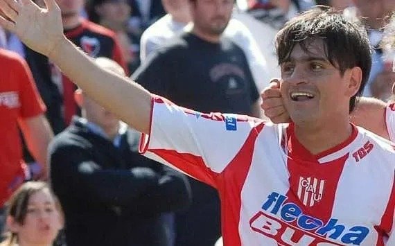 Paulo Rosales vuelve a ponerse los botines: Entérate cuál será su nuevo club