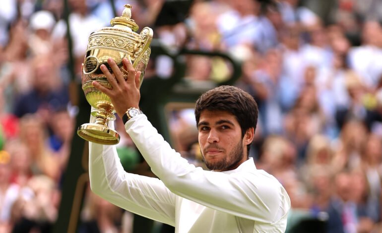 Carlos Alcaraz se consagró campeón en Wimbledon y le cortó una racha impresionante a Novak Djokovic