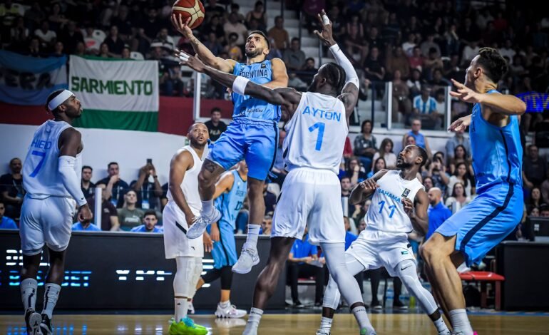 Argentina cayó ante Bahamas en su primer partido del Preolímpico de básquet