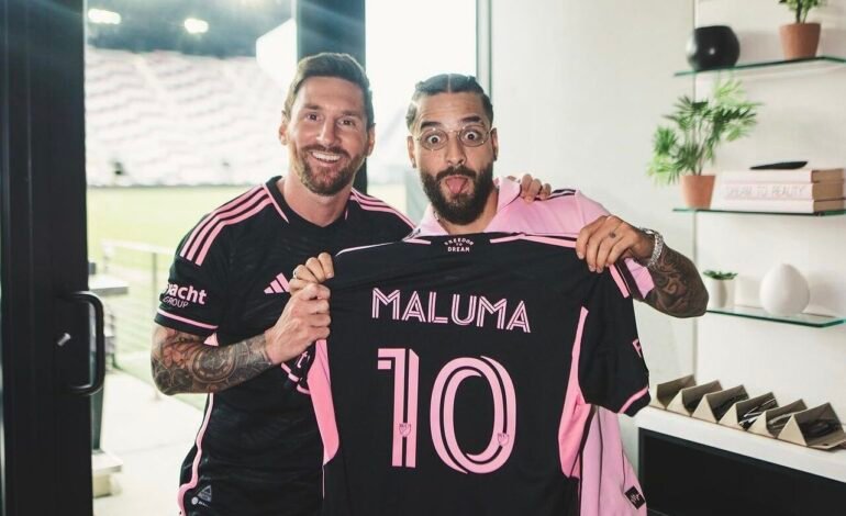 Messi y Maluma, juntos en Miami: abrazos, fotos y la bendición del 10 para el nuevo álbum