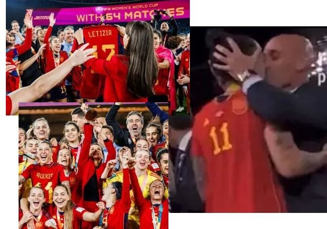 Locura en el festejo de España Campeón Mundial femenino: la Reina salió del protocolo y el presidente de la federación le dió un pico a una jugadora