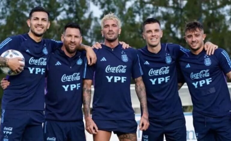 Argentina comenzó la preparación para los clásicos con Uruguay y Brasil y foto de bienvenida a Maffeo