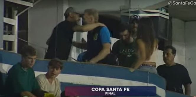 Con sus dos amores: el «Kily» González, fue a ver a Unión campeón de la Copa Santa Fe, en el 2 a 0 a Central