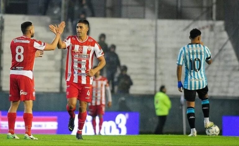 VIDEOS Con uno menos y de manera agónica, Talleres (RE) dio el batacazo en la Copa Argentina tras eliminar a Racing