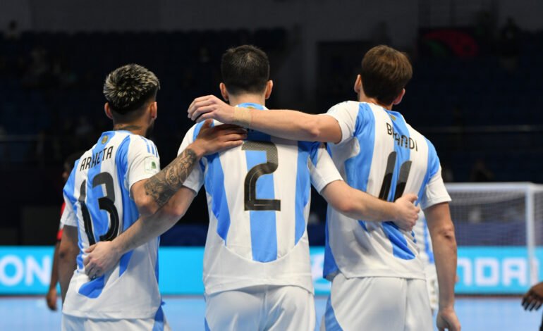 Argentina lo dio vuelta, goleó a Angola y terminó puntera en el Mundial de Futsal 2024