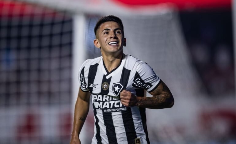 Thiago Almada, goleador y figura del pase de Botafogo a semifinales de Copa Libertadores