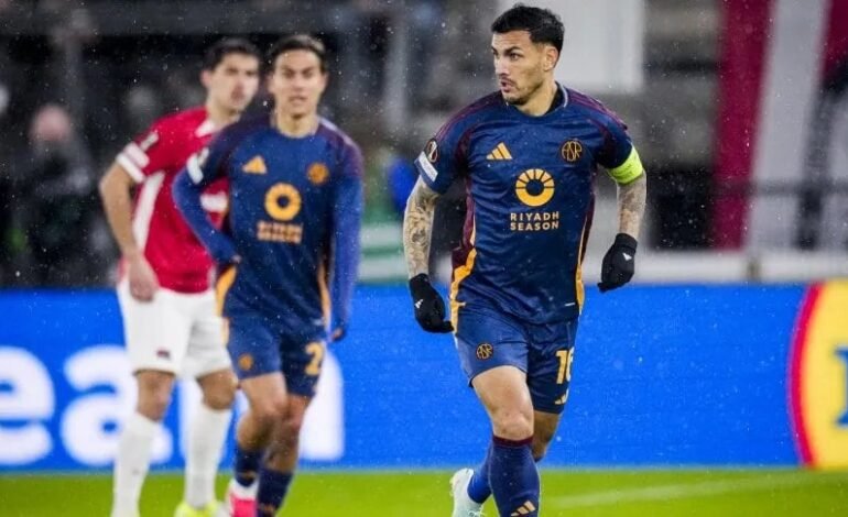 Paredes, titular y capitán en la derrota de la Roma mientras Boca sueña con su regreso