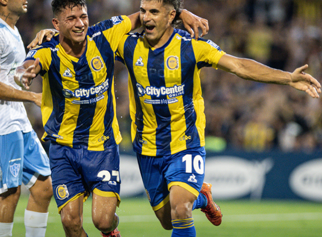 A pura contundencia, Rosario Central venció a Atlético Tucumán en la despedida de Sava y es líder