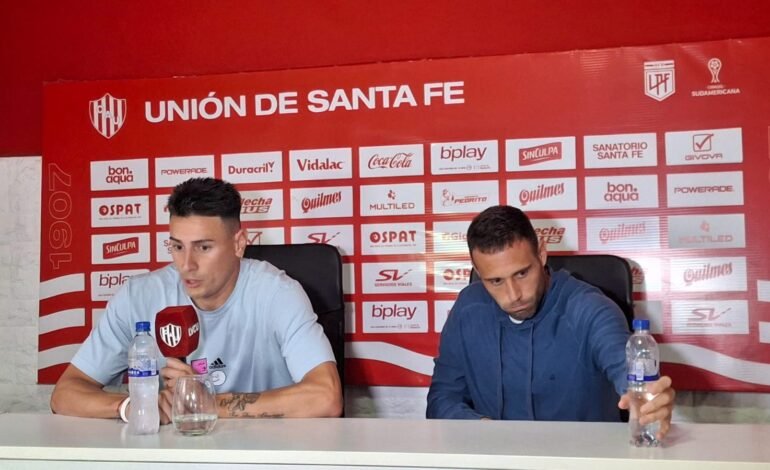 Claudio Corvalán y Mauricio Martínez dieron la cara en conferencia y respaldaron al «Kily» González