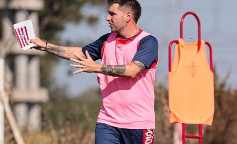  Nicolás Vazzoler: «Nos encontramos con un plantel predispuesto»