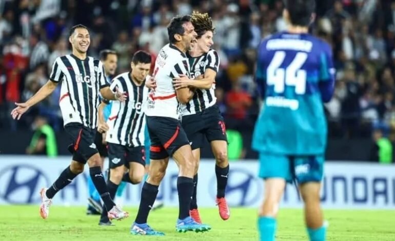 Talleres se complicó con una derrota ante Libertad y se hunde en su grupo de Copa Libertadores
