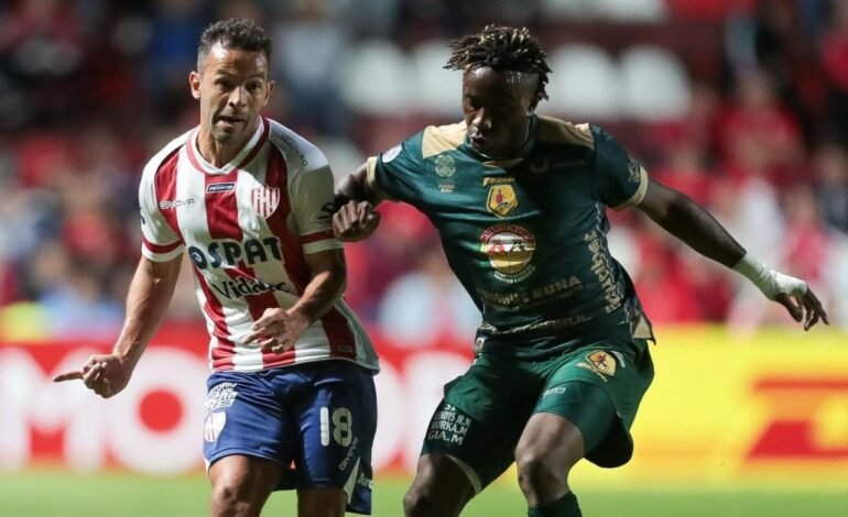 UNIÓN ELIMINADO DE COPA SUDAMERICANA: el publico lo despidió con insultos