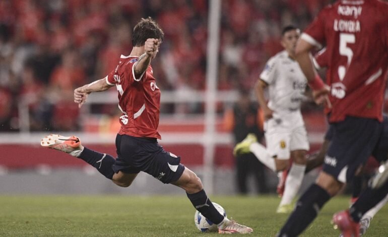 Independiente venció a Guaraní y es líder en la Copa Sudamericana