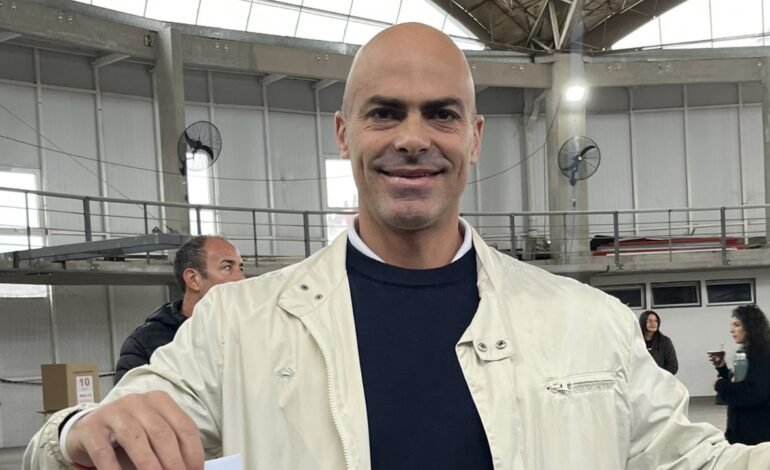 Pipo Desvaux tras votar en Unión: «Venimos con un proyecto serio, trabajado, y ahora será el socio quien decida»