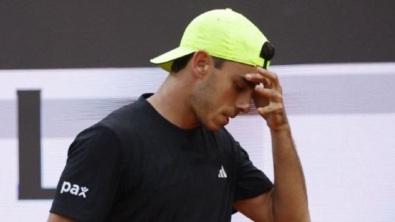 Francisco Cerúndolo se quedó sin nada en Hamburgo y viaja temprano a París
