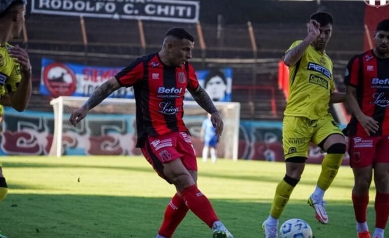 Defensores empató de local y no pudo prenderse arriba