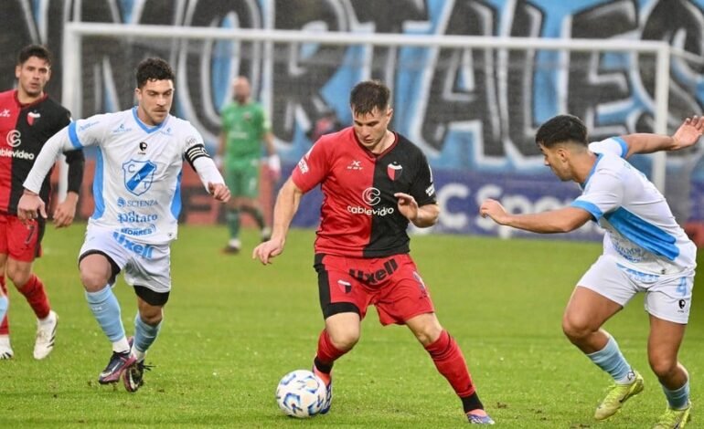 Castro tuvo su debut goleador en Colón: «Después del gol quizá nos quedamos un poquito»