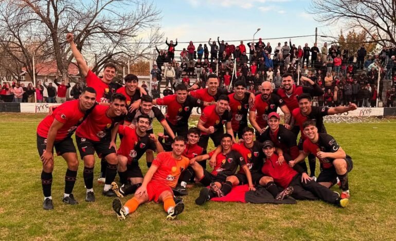 Central San Carlos fue más efectivo en los penales y se quedó con el clásico Sancarlino y el pasaje semifinales LEF