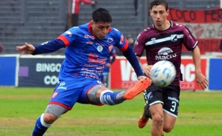 Brian Fernández desmintió a Talleres (RE) y denunció un apriete de la barra