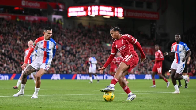 Liverpool perdió con el Crystal Palace y quedó eliminado de la Copa de la Liga