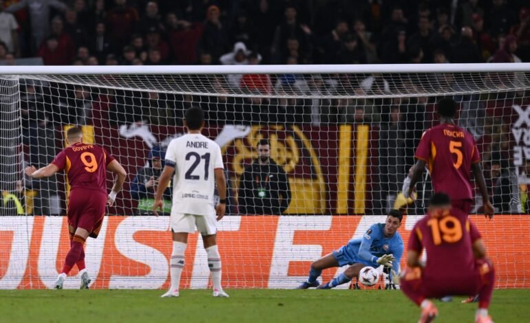 INSÓLITO: ¡TRES PENALES ATAJADOS! por Özer y dos repetidos en un hecho insólito en Europa League