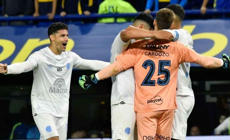 THIAGO CARDOZO: La gran figura del triunfo PIRATA en La Bombonera