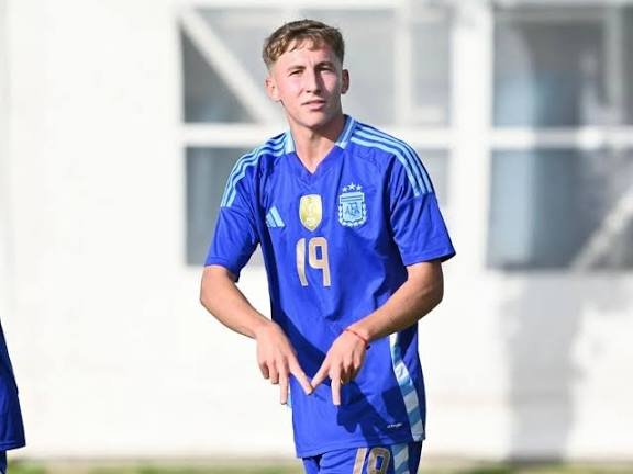 La JOYA que estaba a punto de firmar en RIVER y ahora está apuntó de caerse