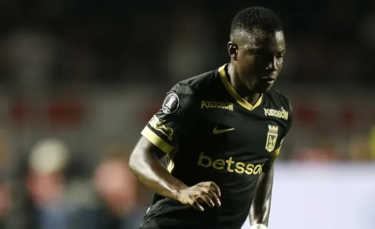 Cómo avanza la negociación de Boca por Hinestroza y el grande de Brasil que lo busca