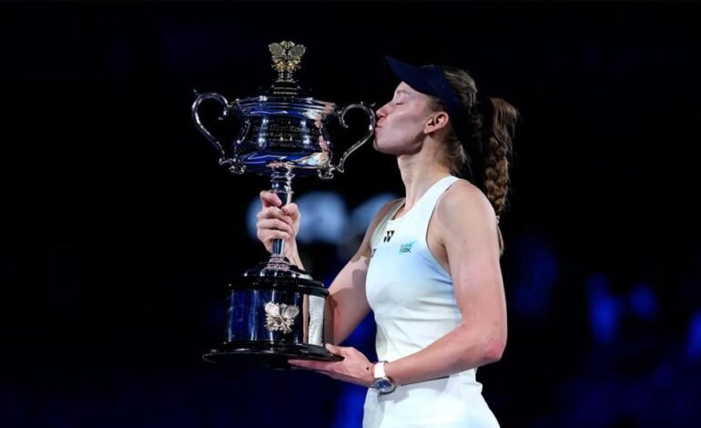Rybakina dio el golpe ante Sabalenka y se quedó con el título en el Abierto de Australia