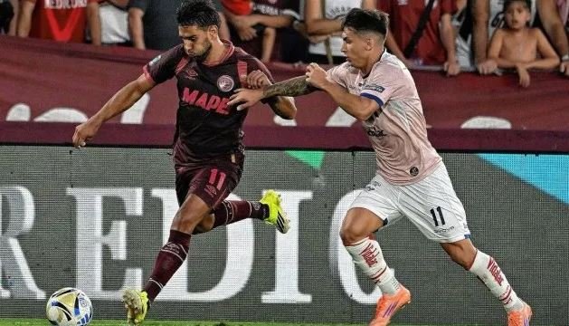  Unión REACCIONÓ con 10 y puso en aprietos a Lanús, pero CAYÓ 2 a 1 en La Fortaleza