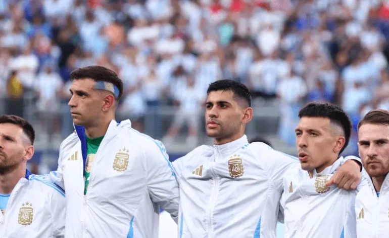 La DURA CONFESIÓN de Lisandro Martínez tras sufrir la lesión en la rodilla