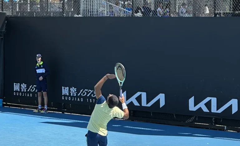 Navone no pudo en su estreno y se despidió del Abierto de Australia