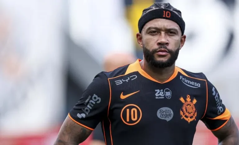 Insólito en Brasil: Corinthians busca «mecenas» para poder pagarle el sueldo a Memphis Depay.