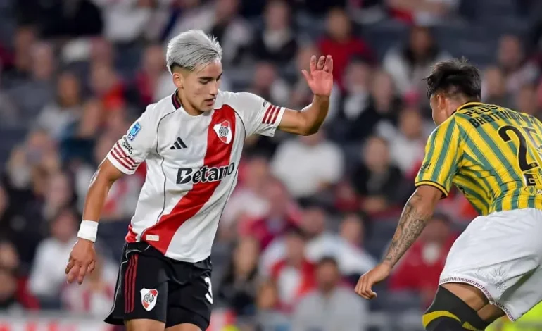 Subiabre, entre el RESPALDO de Coudet y su IRREGULARIDAD en River