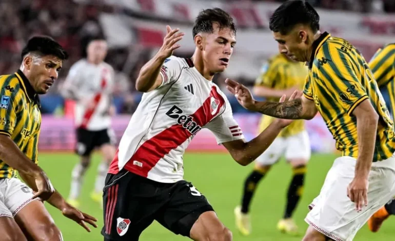 Los tres pibes que PIDEN PISTA en River de cara al duelo ante Bragantino