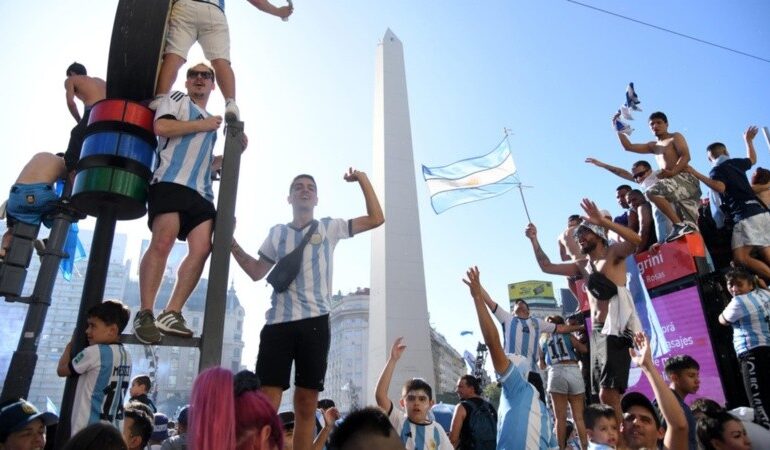 El Gobierno puso a disposición de Estados Unidos la lista de argentinos con derecho de admisión en estadios