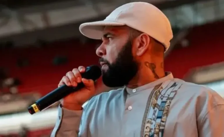 Dani Alves PREDICÓ en un acto evangélico tras estar 14 meses preso: «En la cárcel Cristo me hizo libre»