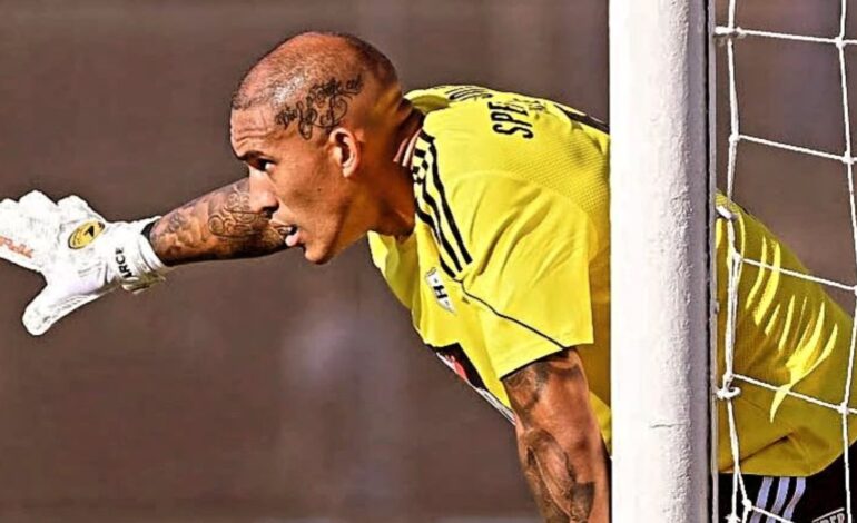 Video: el error del ex Unión, Ignacio Arce disputando la Sudamericana con Riestra