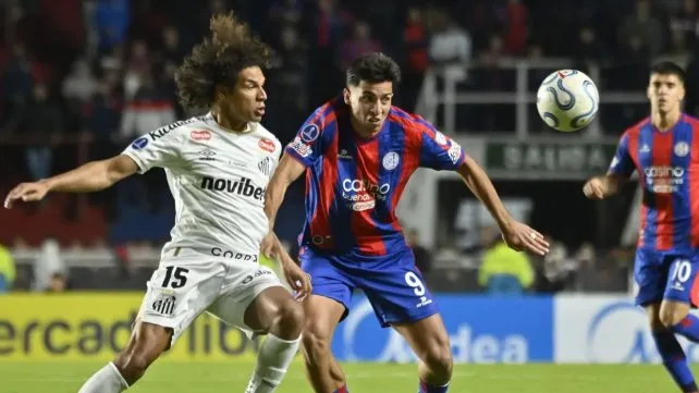 San Lorenzo se enfrenta con el Santos, en un duelo directo por la clasificación